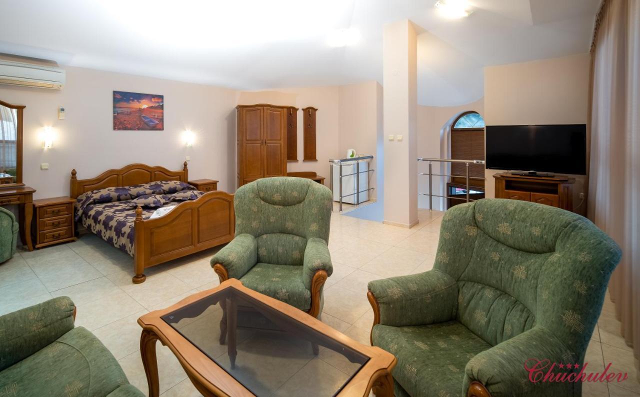 Hotel Chuchulev Σωζόπολη Εξωτερικό φωτογραφία