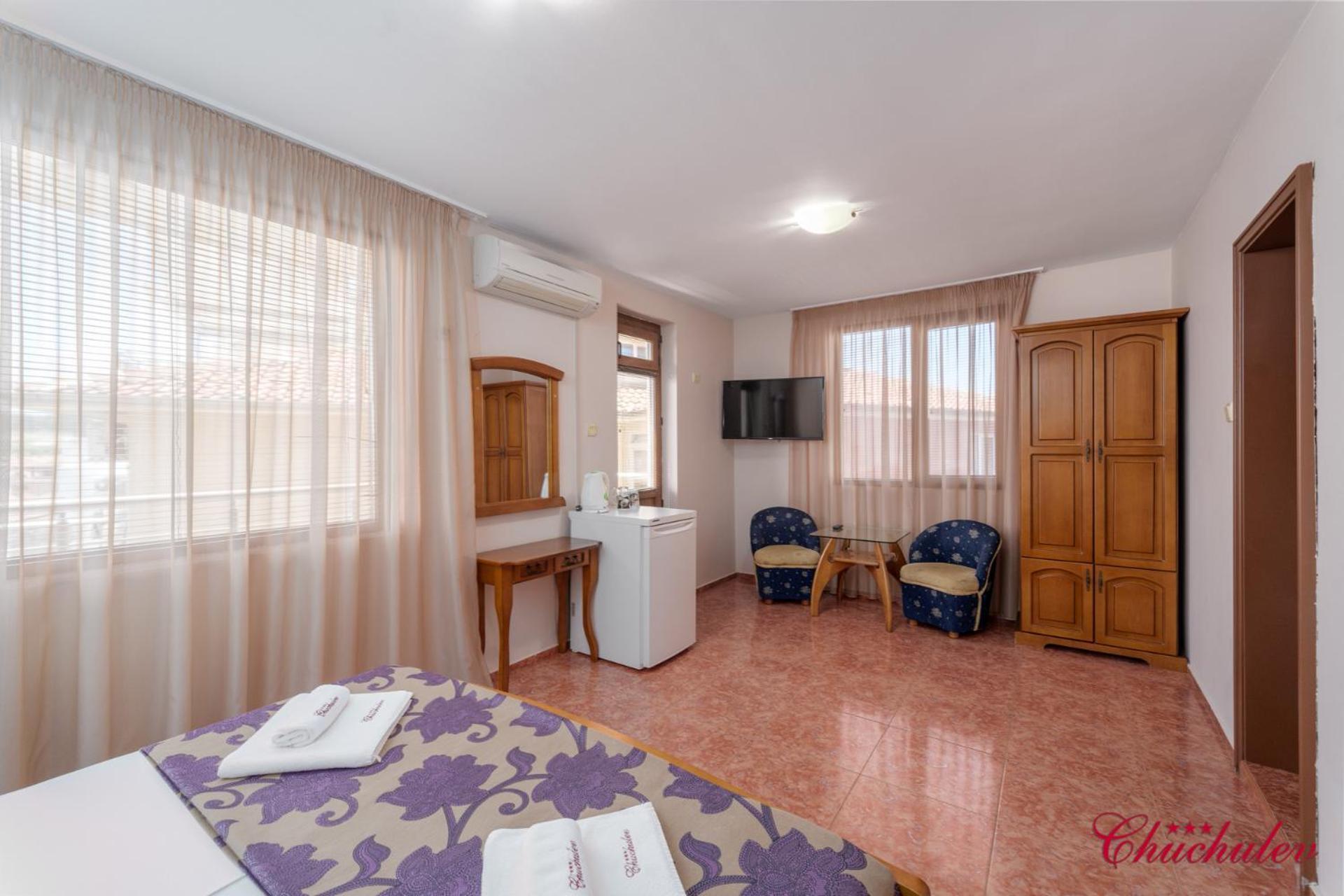 Hotel Chuchulev Σωζόπολη Εξωτερικό φωτογραφία
